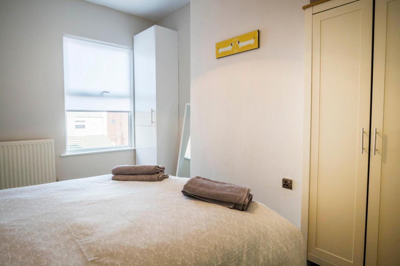Spacious, Modern 4 Bed House Close To City Centre Честер Екстер'єр фото