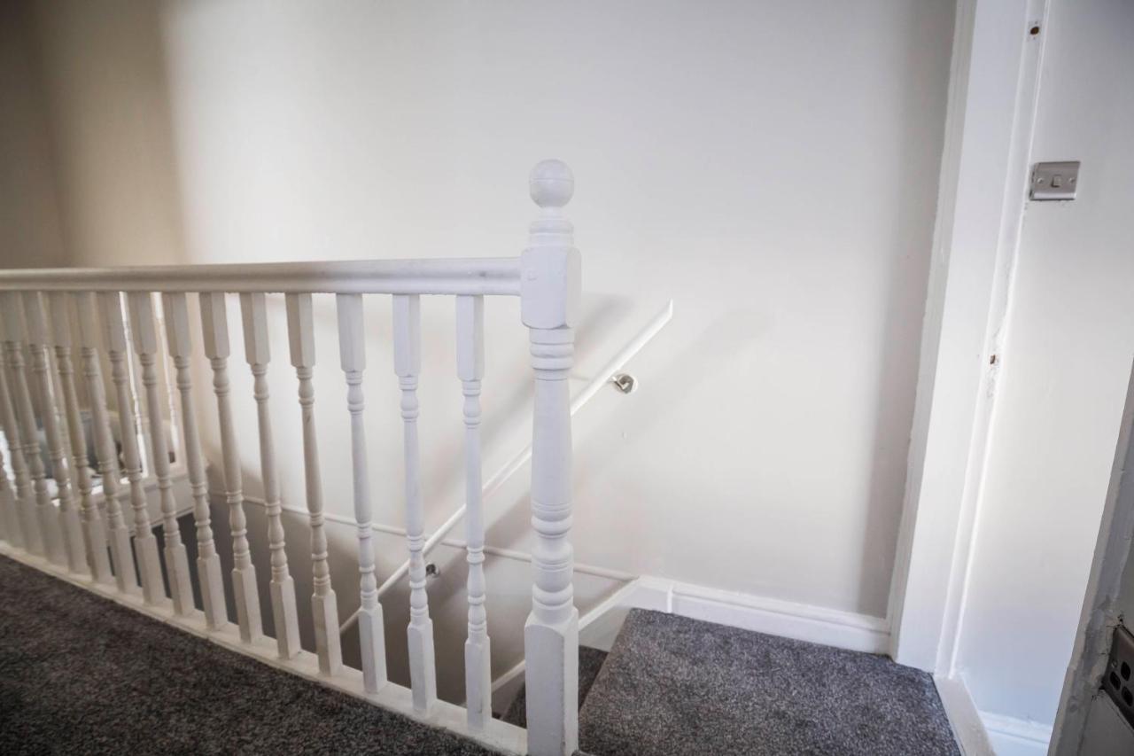 Spacious, Modern 4 Bed House Close To City Centre Честер Екстер'єр фото
