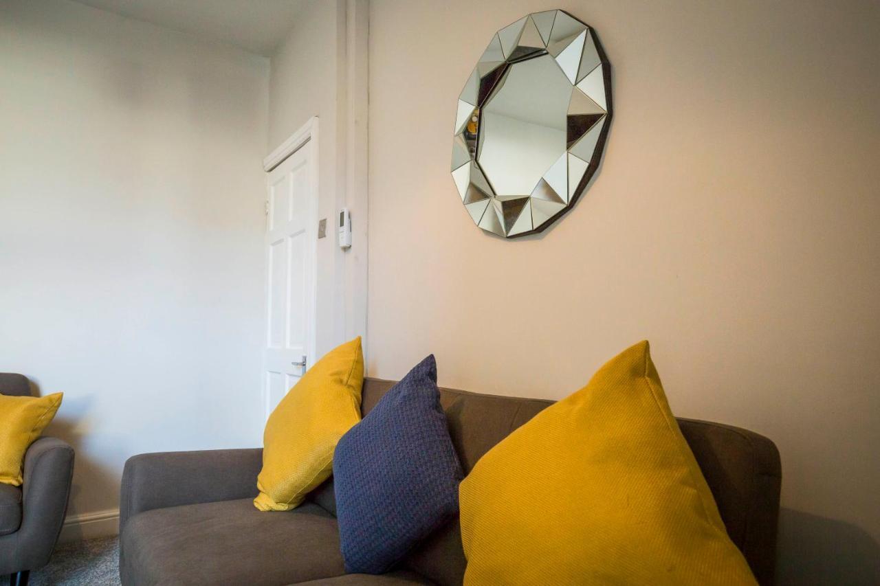 Spacious, Modern 4 Bed House Close To City Centre Честер Екстер'єр фото